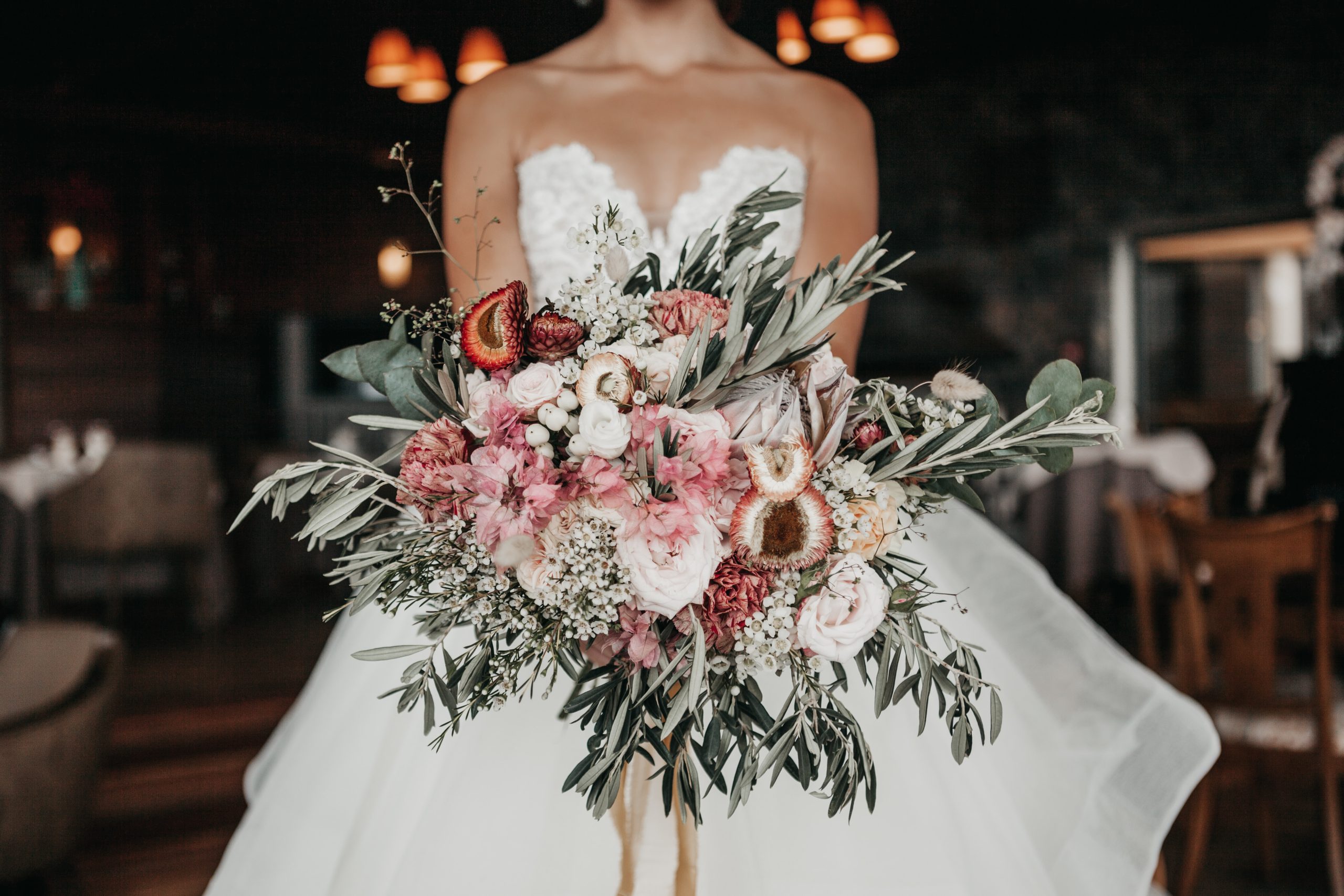 Une école de wedding planner offre des programmes de formation complets pour ceux qui aspirent à réussir dans l'industrie du mariage.